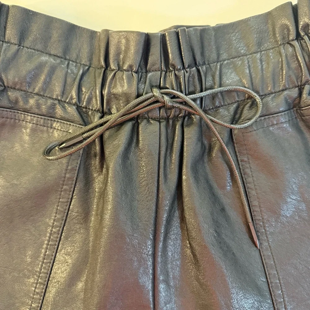SCHHJZPJ vegan leather womens shorts size M lined elastic waist dressy casual